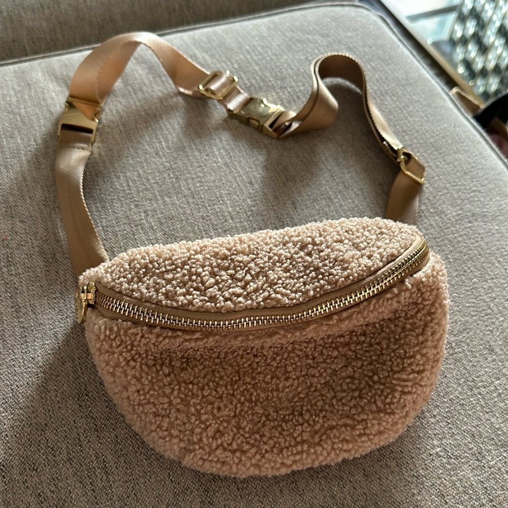 Stoney Clover Lane Cozy Fannypack